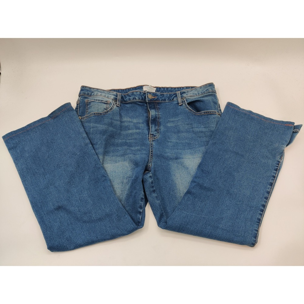 Time and Tru Womens Plus Size 20 Short Bootcut Jeans Medium Wash Split Hem Denim